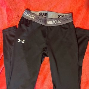 under armour leggings, never wear maybe worn 2 times, super cute